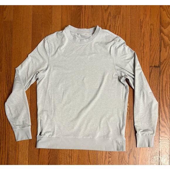 Vuori Men's Pull Over Gray Crew Neck Sweatshirt- Men's Size Large- EUC - Picture 1 of 6